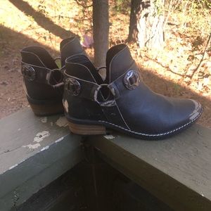 chinese laundry austin boot